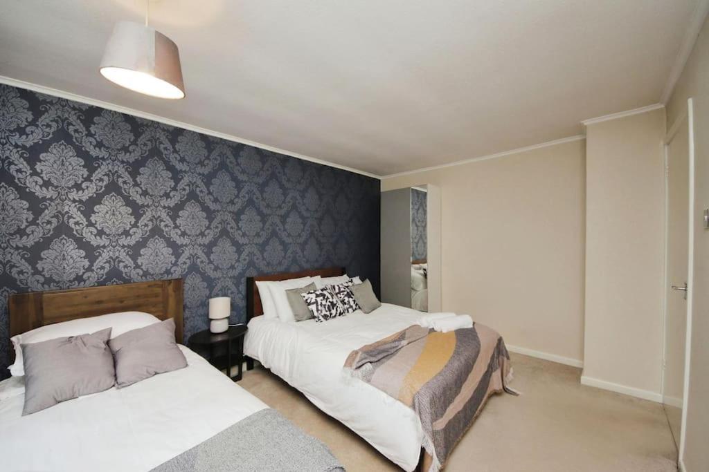 Beautiful Home Close To Town Free Netflix, Wifi Solihull Exterior foto