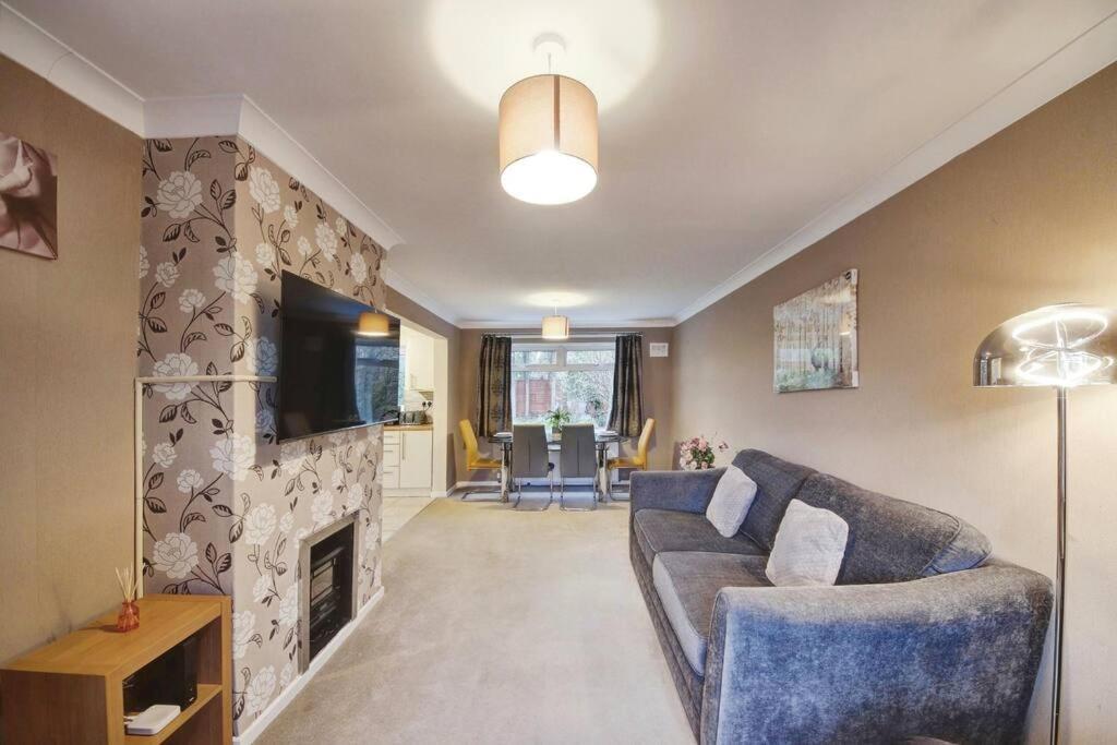 Beautiful Home Close To Town Free Netflix, Wifi Solihull Exterior foto