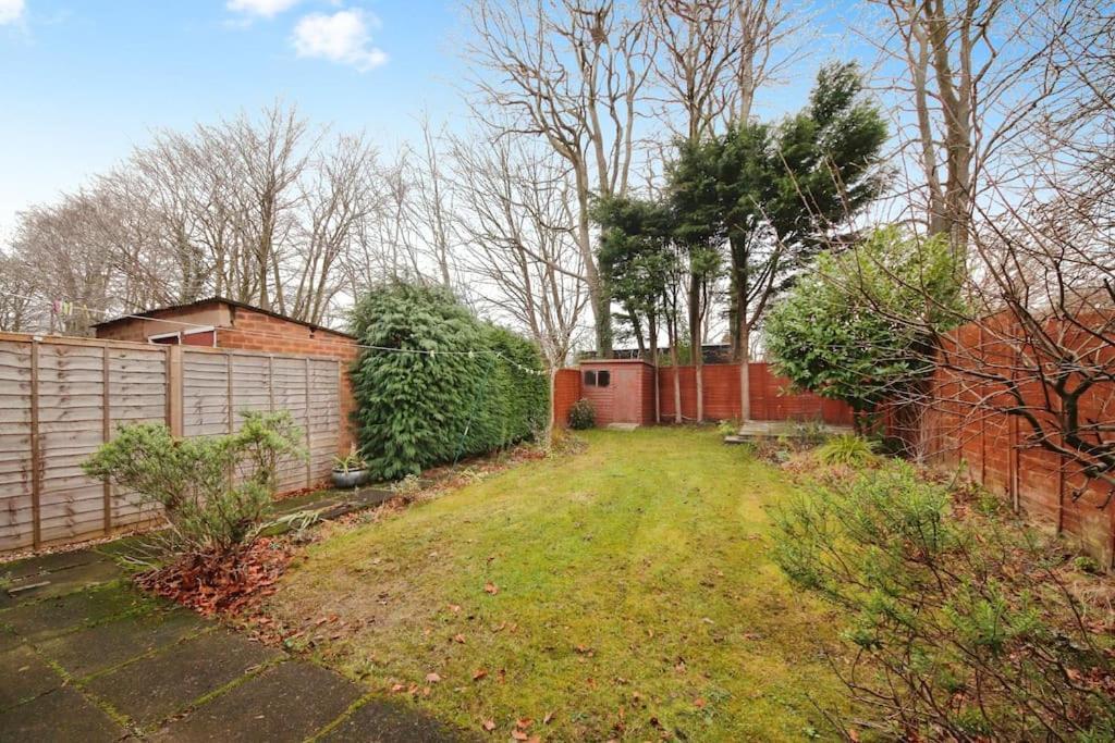 Beautiful Home Close To Town Free Netflix, Wifi Solihull Exterior foto